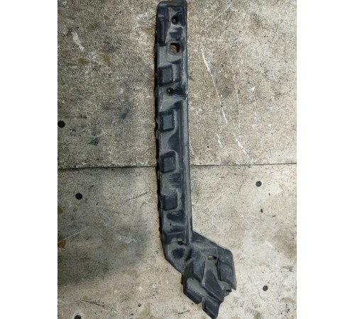 Кронштейн переднего бампера левый