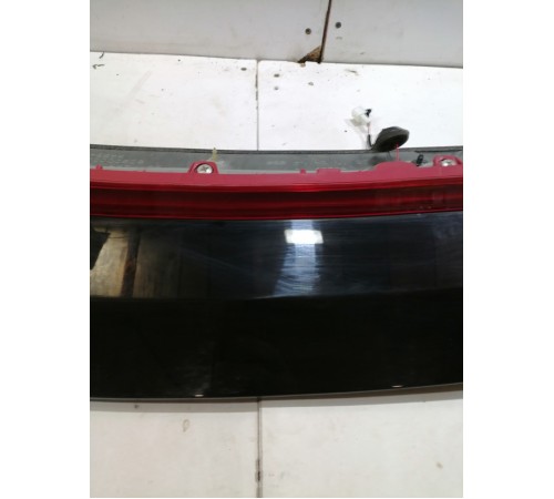 Спойлер двери крышки багажника