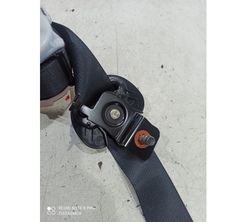 Ремень безопасности (задний правый)