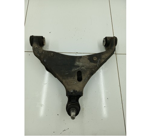 Рычаг подвески передний левый