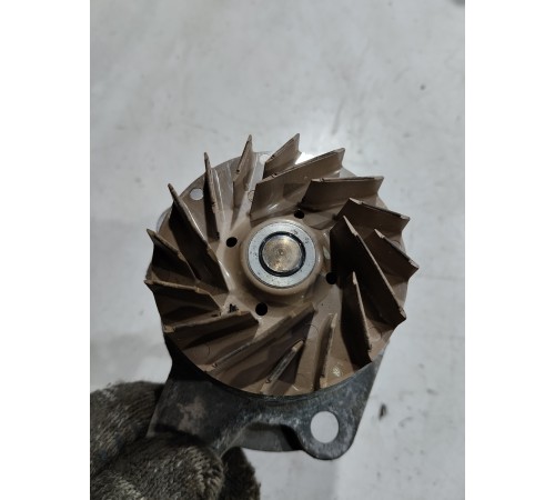 Насос водяной (помпа)