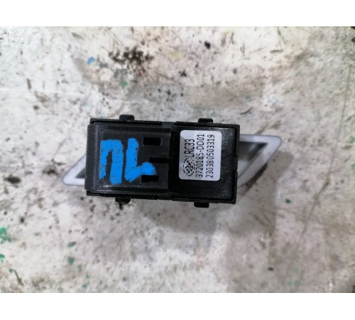 Кнопка блокировки дверей передняя левая