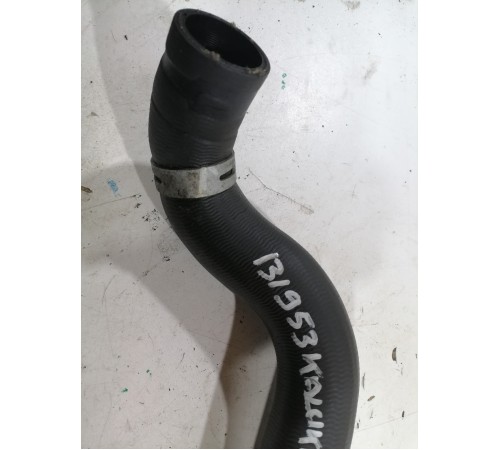 Патрубок охлаждения