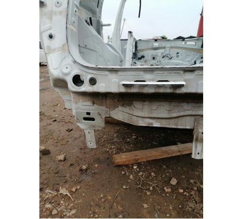 Задняя панель кузова