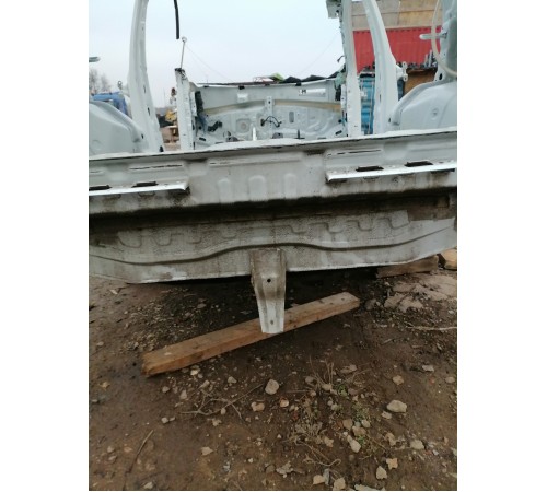 Задняя панель кузова