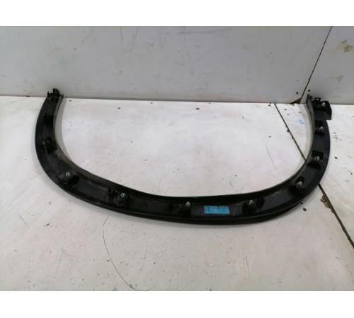 Накладка крыла передняя левая