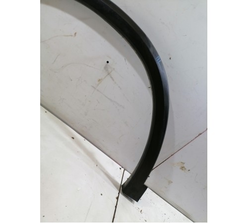 Накладка крыла передняя левая