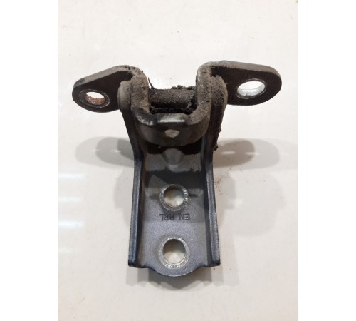 Петля двери (задняя, правая, нижняя)