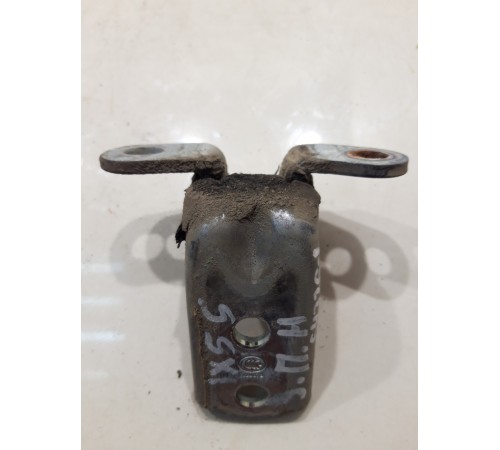 Петля двери (задняя, правая, нижняя)