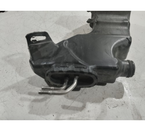 Бачок омывателя лобового стекла