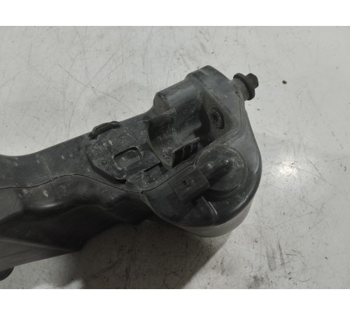 Бачок омывателя лобового стекла