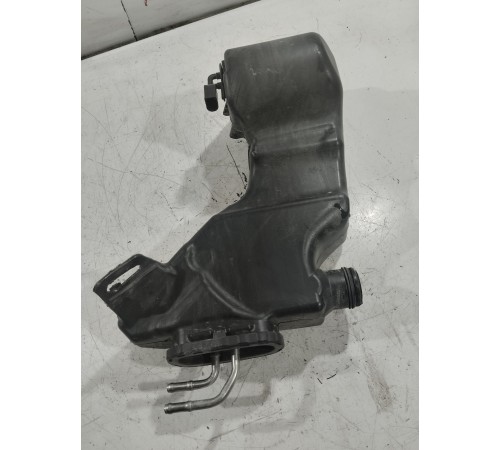 Бачок омывателя лобового стекла