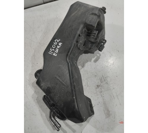 Бачок омывателя лобового стекла