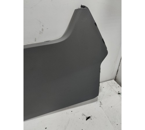 Накладка центральной консоли левая