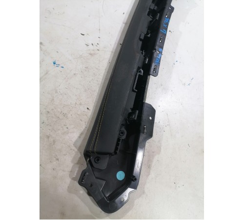 Накладка центральной консоли левая