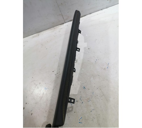 Накладка центральной консоли левая