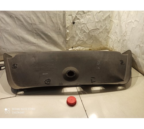 Накладка крышки багажника