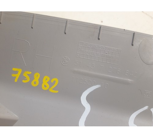 Накладка салона(задняя правая)