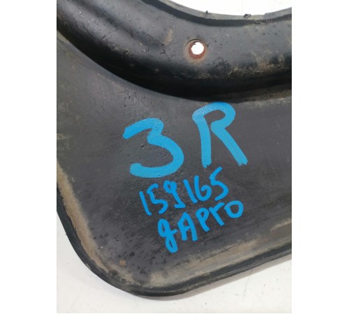 Брызговик задний правый