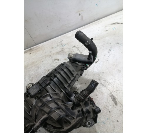 Впускной коллектор