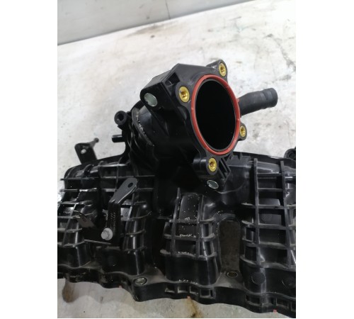 Впускной коллектор