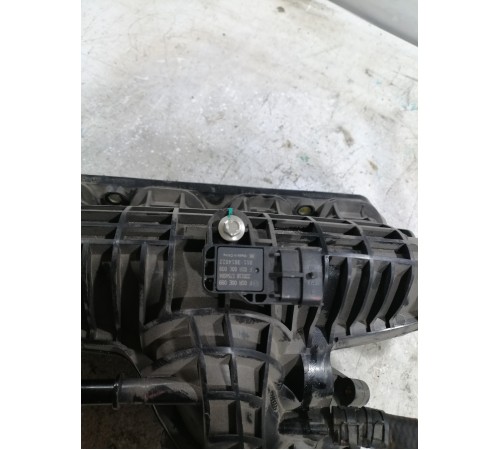 Впускной коллектор