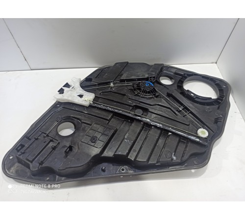 Стеклоподъёмник двери задний правый