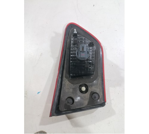 Фонарь задний правый внутренний