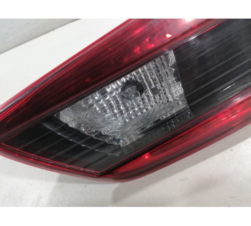 Фонарь задний правый внутренний