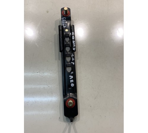 Регулятор высоты ремня безопасности (передний, левый)