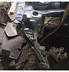 Лонжерон (передний, правый)