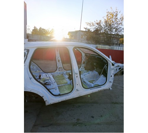 Порог со стойкой правый