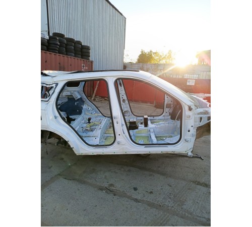 Порог со стойкой правый