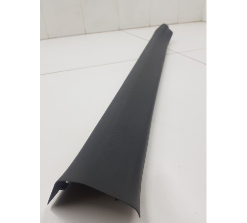 Накладка порога передняя левая