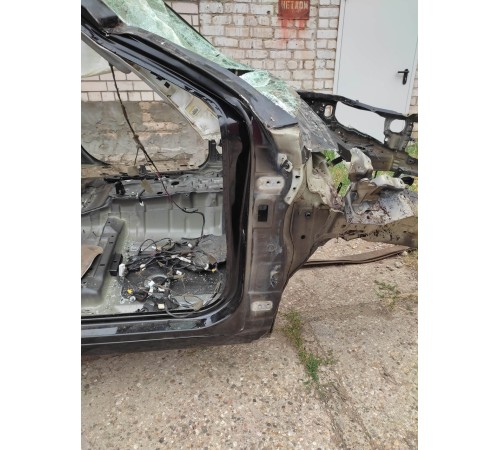 Порог с центральной стойкой (правый)