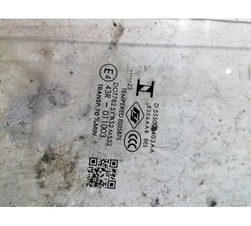 Стекло двери заднее правое