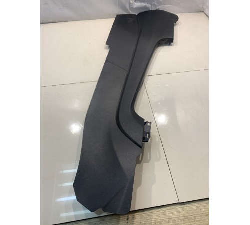 Накладка центральной консоли (правая)