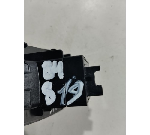 Кнопка стеклоподъемника (задняя левая)