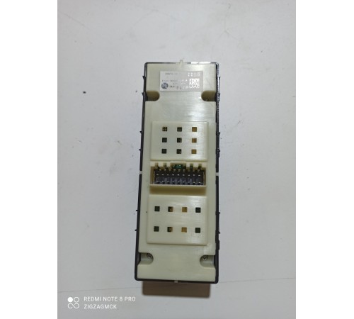 Блок управления стеклоподъёмниками передний левый