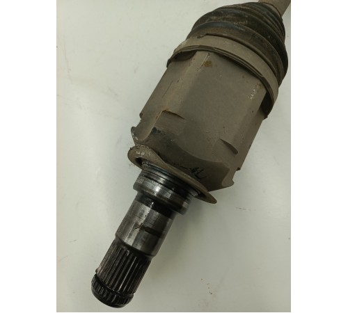 Привод (полуось) передний левый