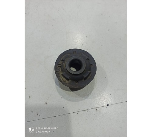 Подушка крепления радиатора