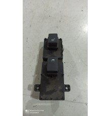 Кнопка стеклоподъемника (задняя правая)