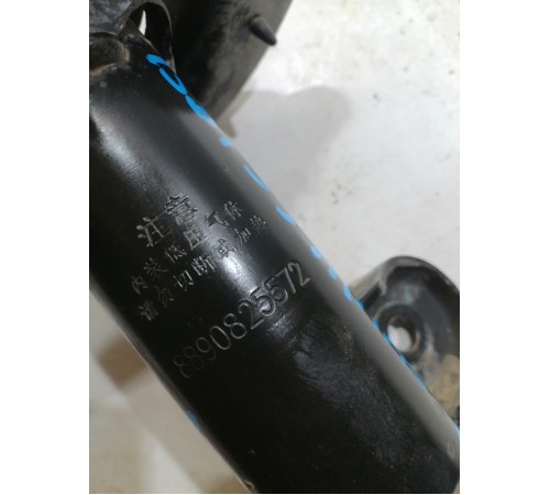 Амортизатор подвески передний правый в сборе