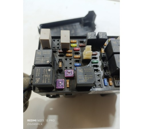 Блок предохранителей