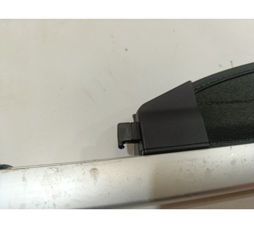 Шторка багажника