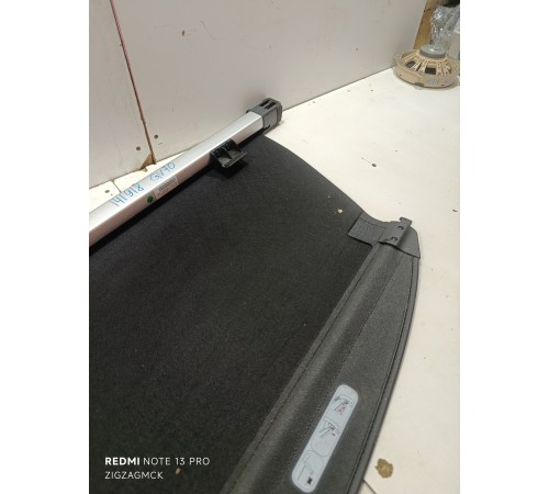 Шторка багажника