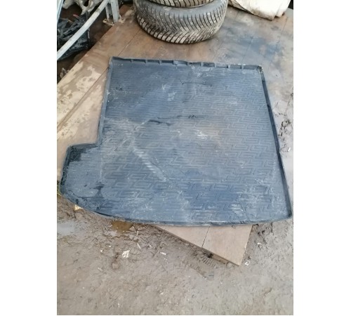 Коврик багажника