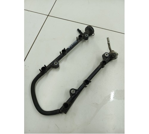 Рампа топливная с регулятором давления