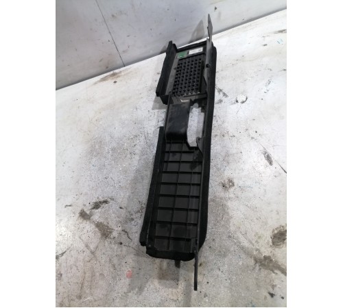 Воздуховод радиатора верхний