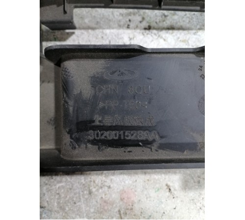 Воздуховод радиатора верхний